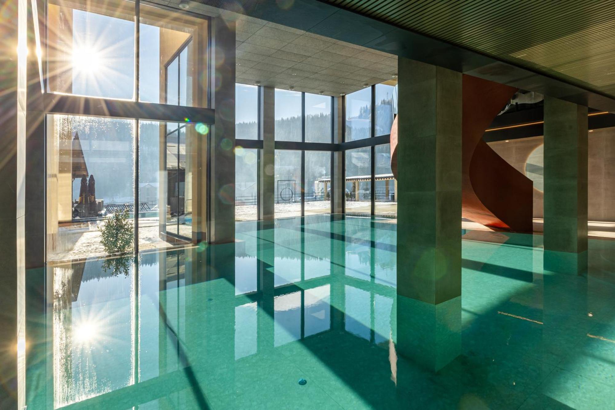 Gold Palace Wellness & Spa Bukovel Exterior foto